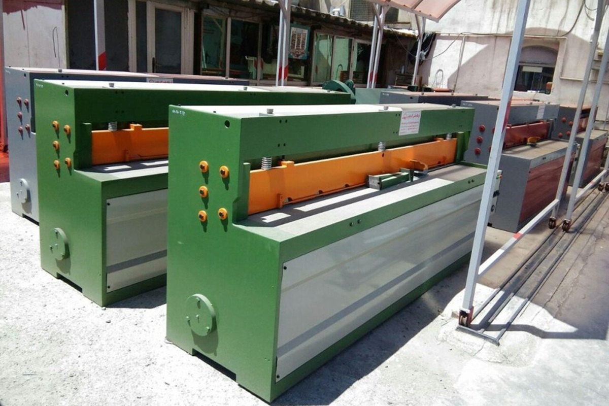 دستگاه گیوتین مکانیکی